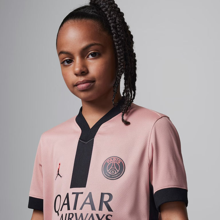 Terceiro equipamento infantil do Paris Saint-Germain 2024/25