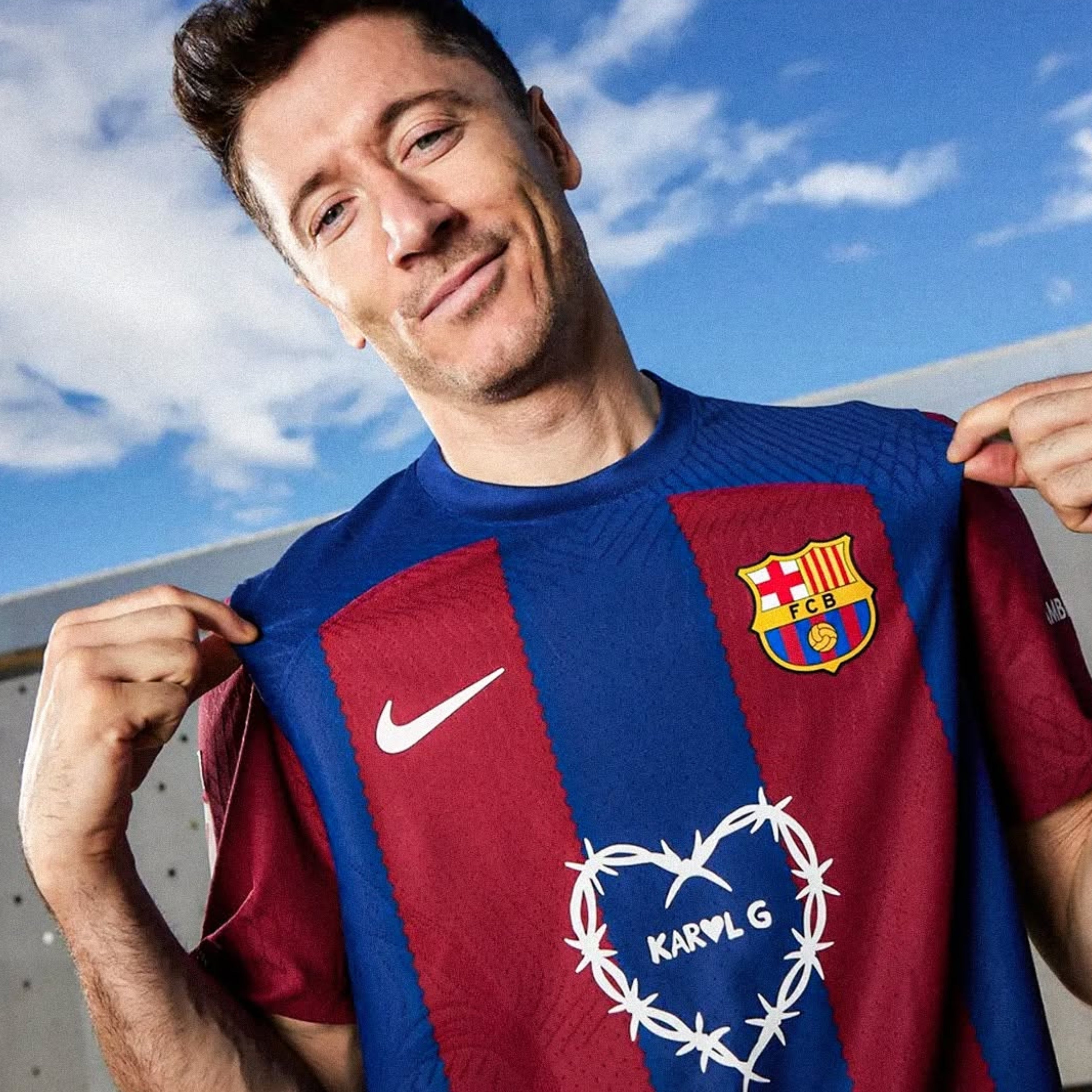 T-shirt authentique Barcelona X Karol G pour homme