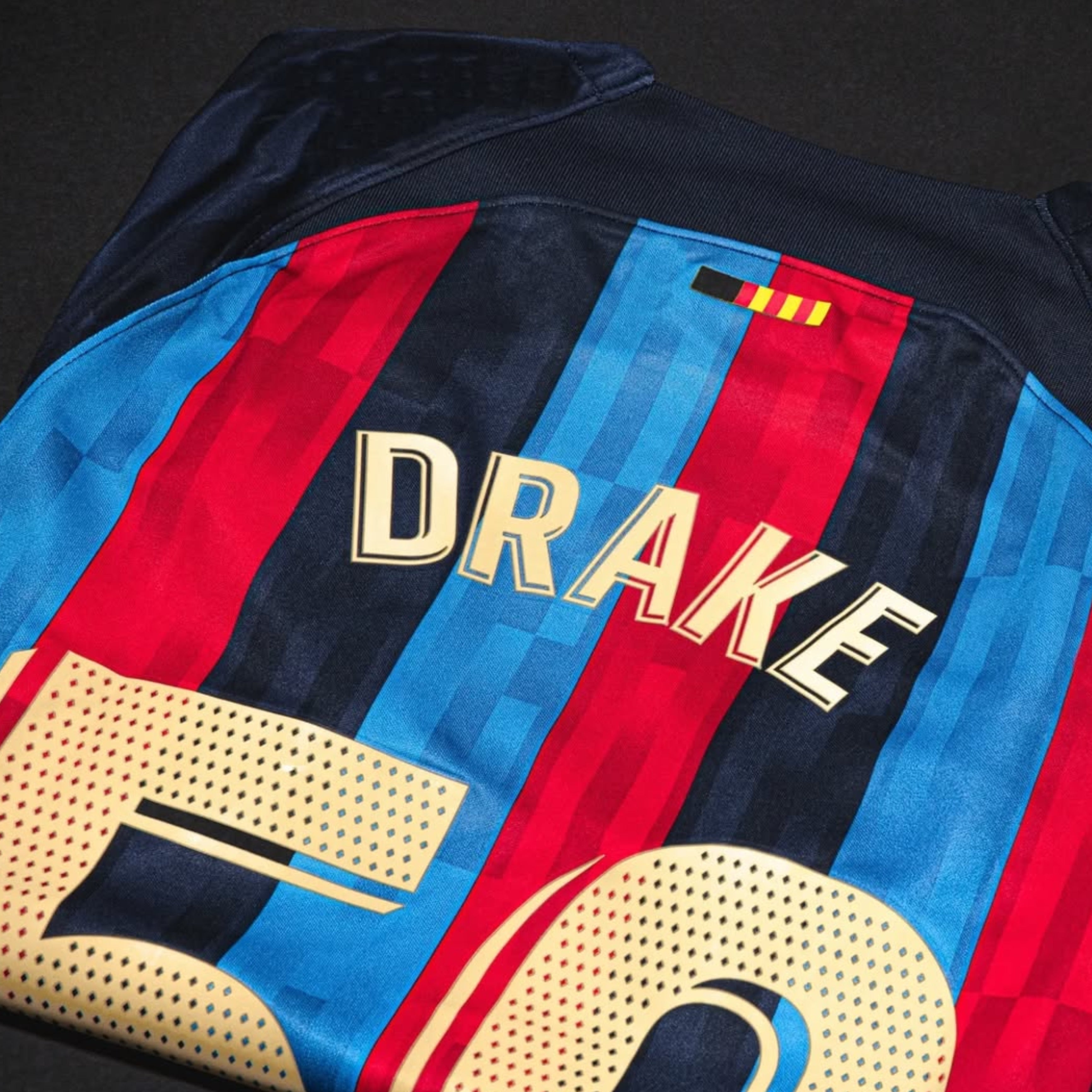 T-shirt authentique Barcelona X Drake pour homme